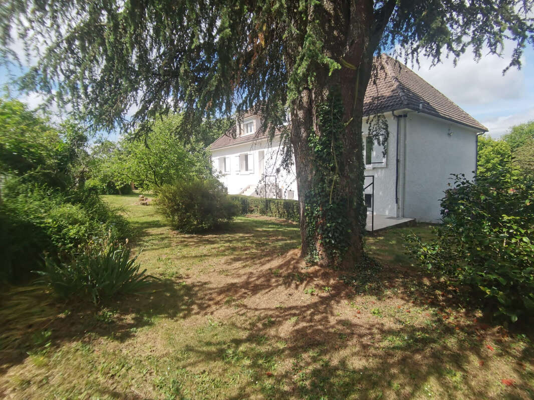 Maison à CHASSENEUIL-SUR-BONNIEURE