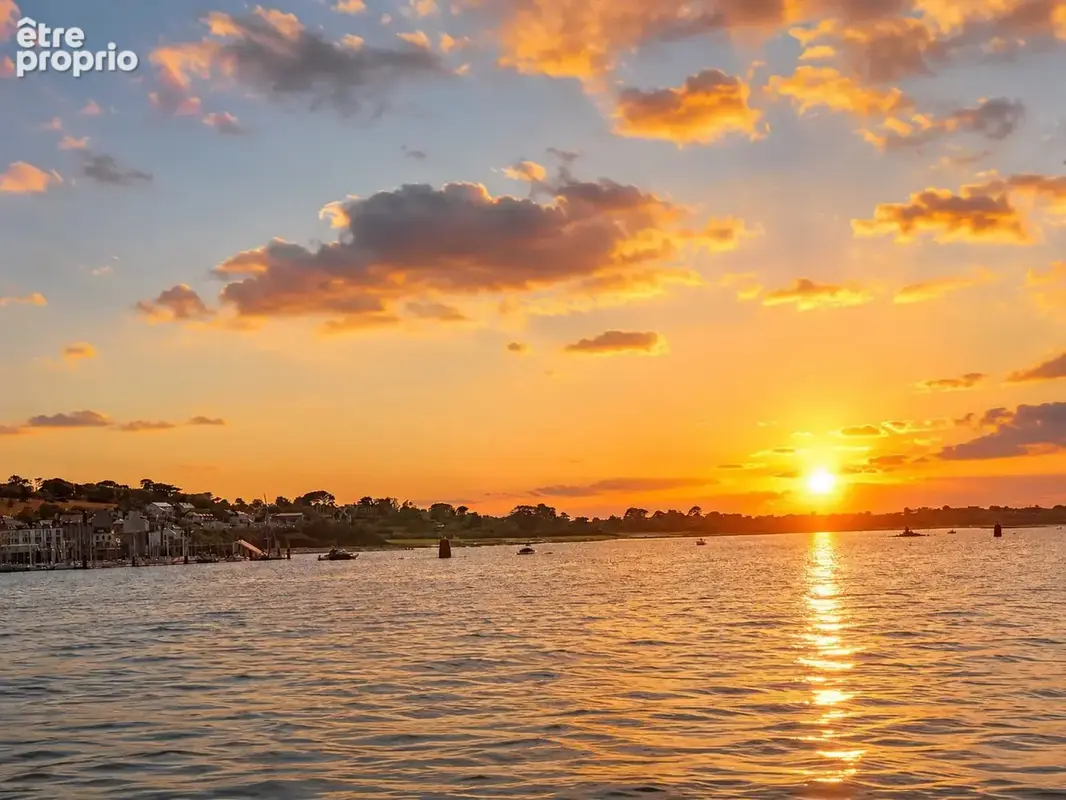 Coucher de soleil sur l'Aber Wrac'h du port de Perroz - Maison à PLOUGUERNEAU