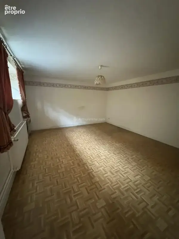 MANOIS – Grande maison de 242 m², 5 chambres, terrain arboré de 973 m² – DPE C - photo 9