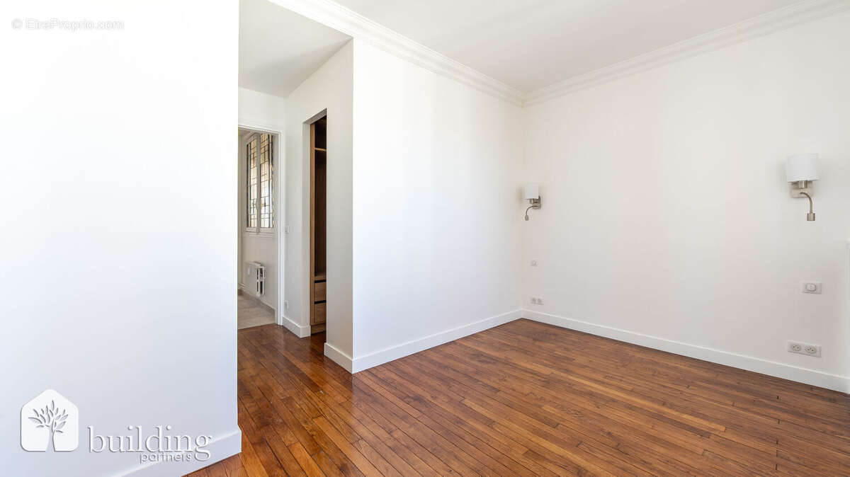 Appartement à PARIS-17E