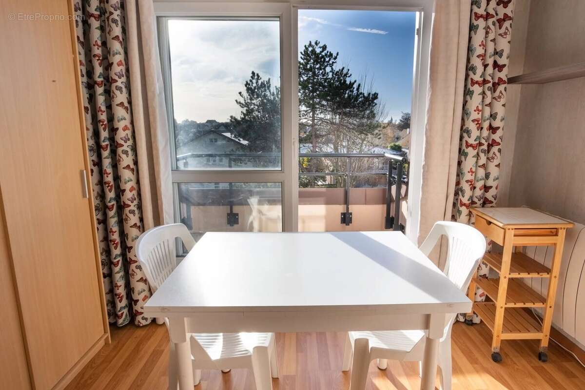 Appartement à COURSEULLES-SUR-MER
