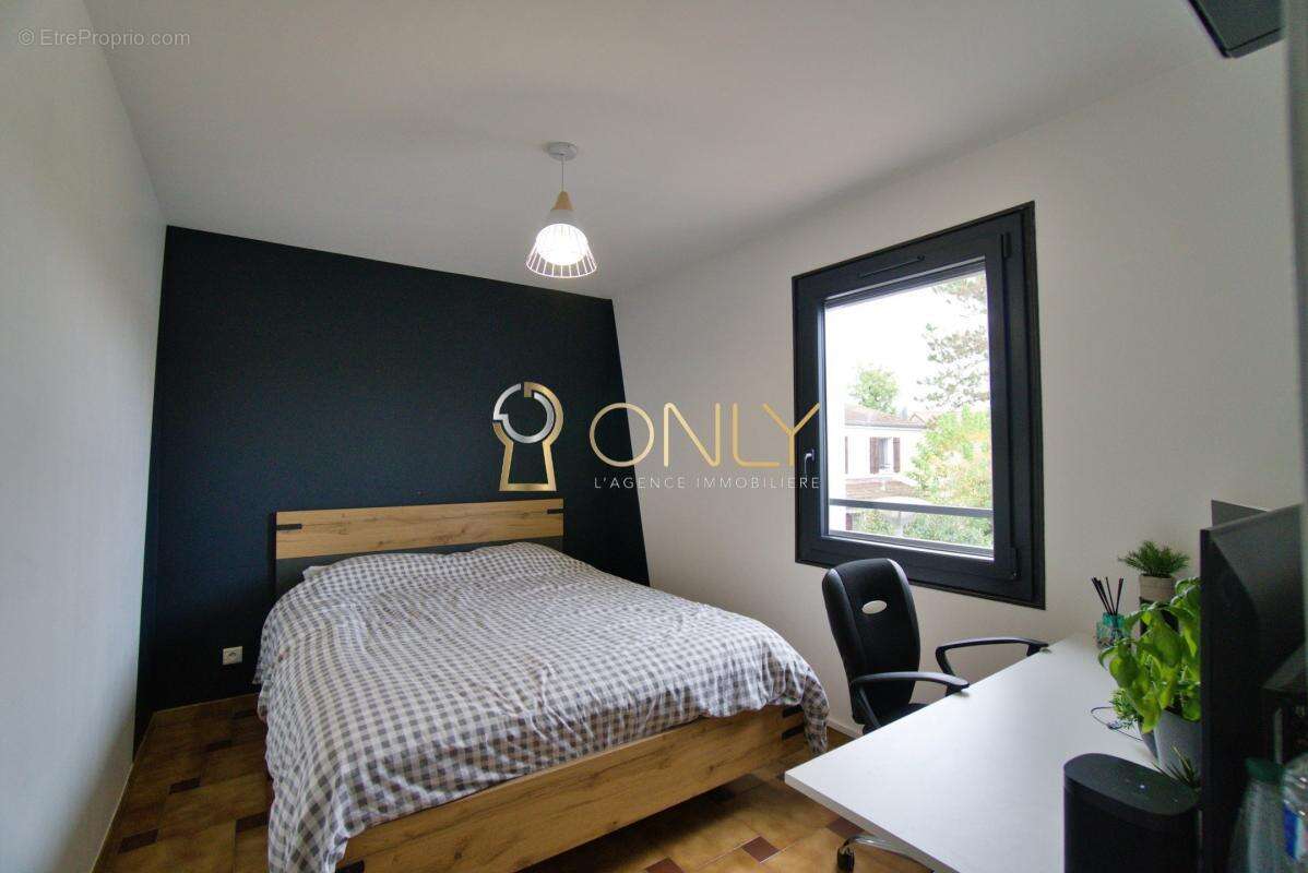 Maison à JASSANS-RIOTTIER