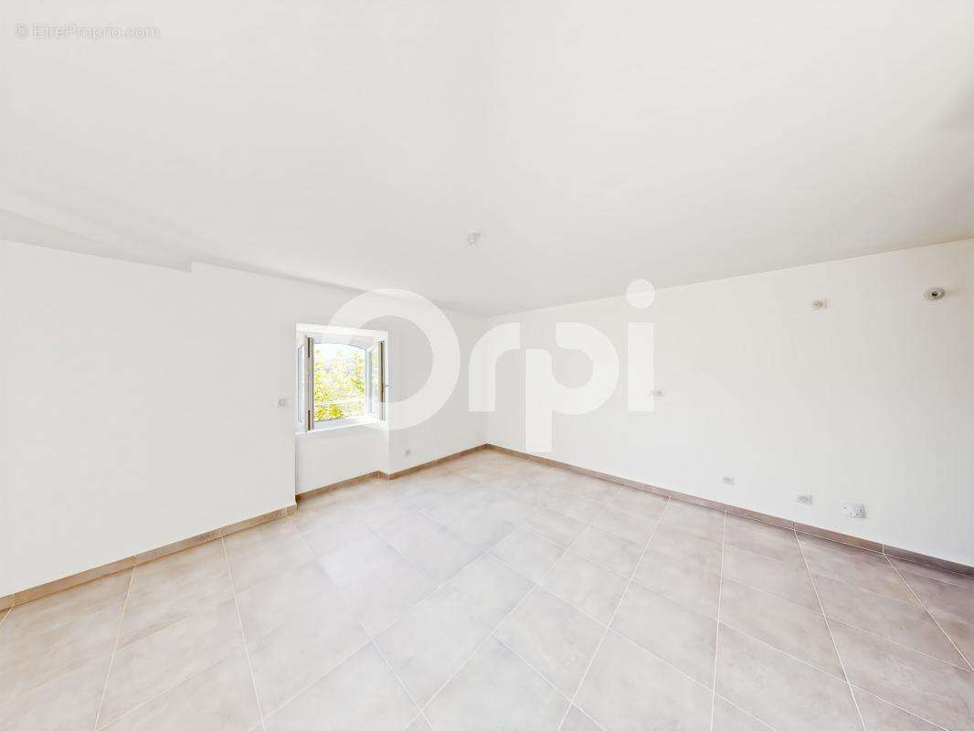 Appartement à RUOMS