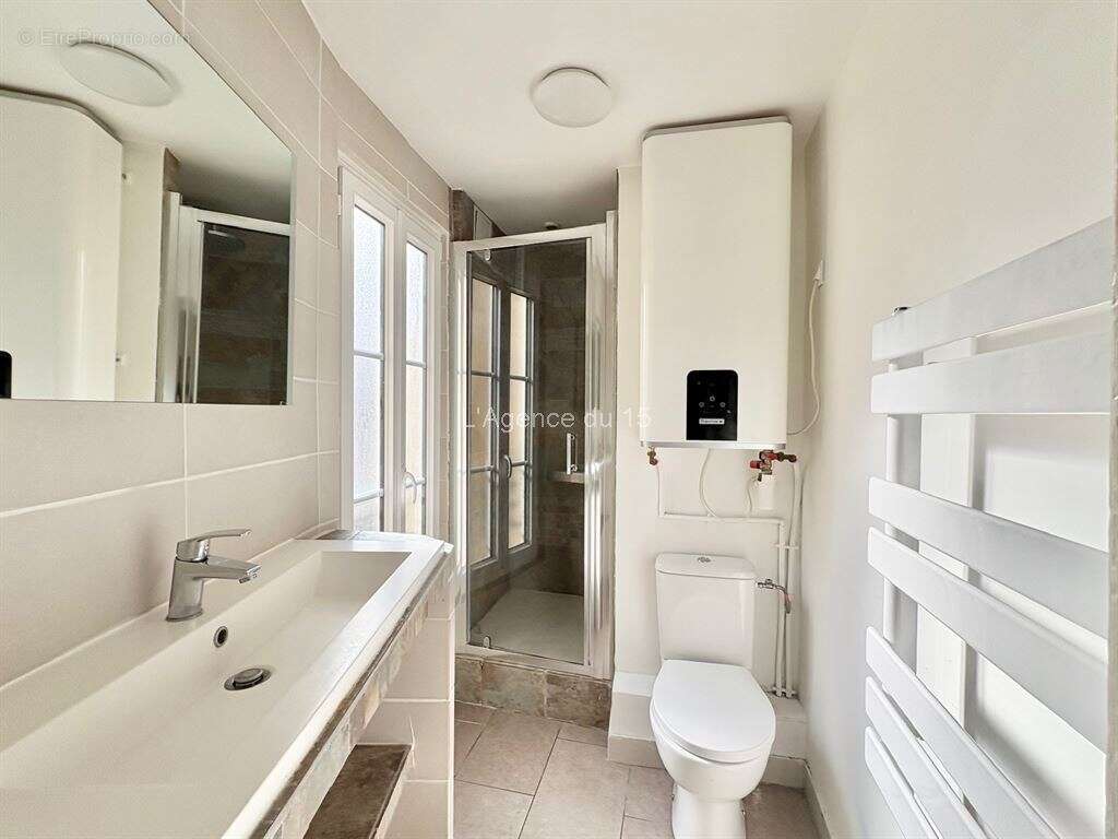Appartement à PARIS-15E