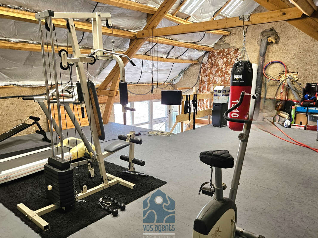 Maison individuelle 5 pièces avec cave, grange, combles aménageables et terrain - photo 12