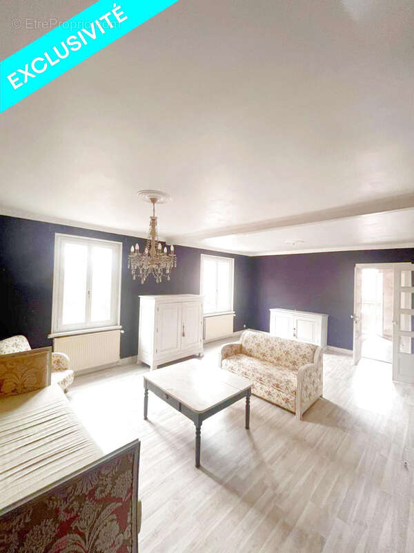 Maison à SAINT-GEOIRE-EN-VALDAINE