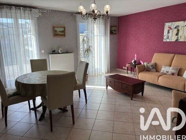 Photo 2 - Appartement à LIVRY-GARGAN