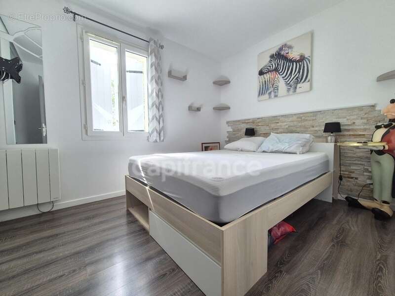 Maison à SAINT-ROMAIN-DE-BENET