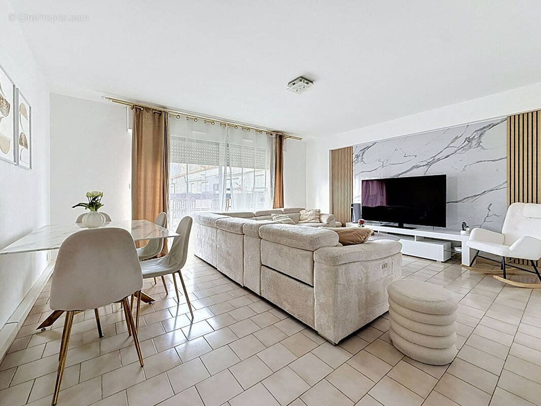Appartement à MARSEILLE-11E