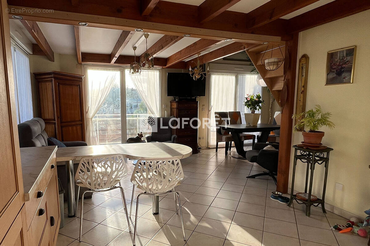 Appartement à SAINTES