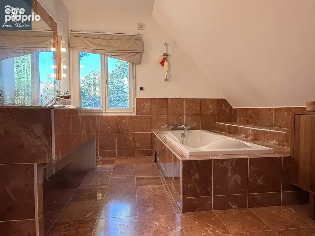 A VENDRE bel ensemble immobilier à MARSANNAY-LA-COTE (10 mn Dijon Sud) - photo 7