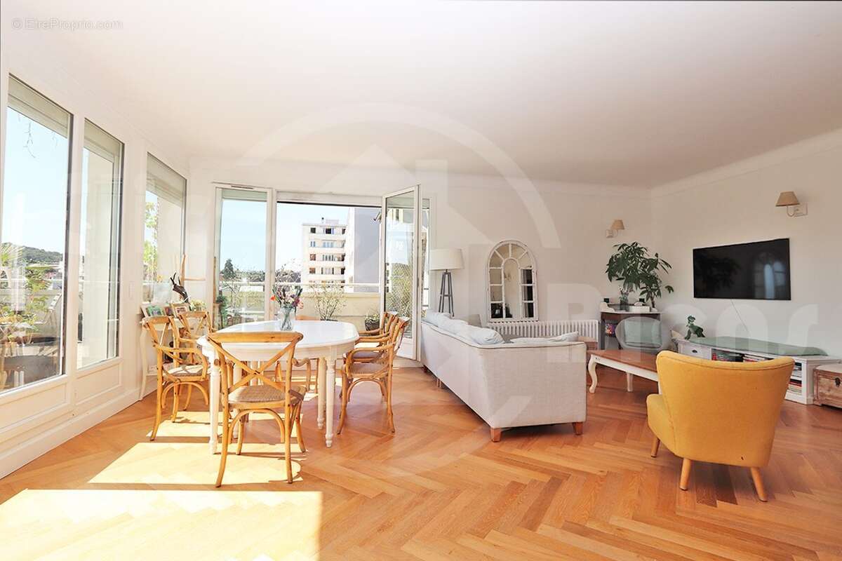 Appartement à VIROFLAY