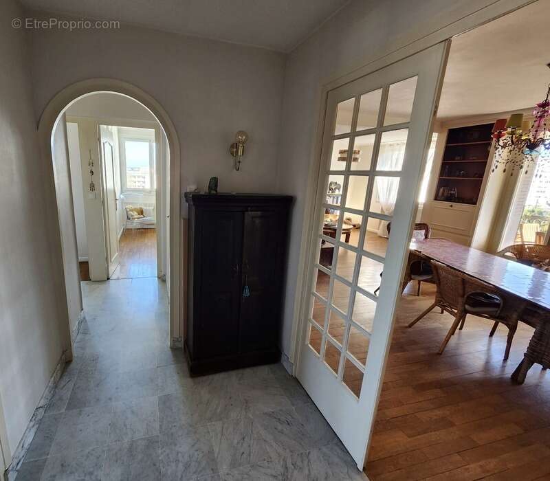 Appartement à vendre 4 pièces VILLEURBANNE (69 ) Limite Lyon 6 - photo 14