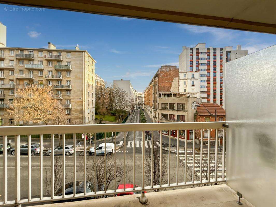Appartement à PARIS-20E