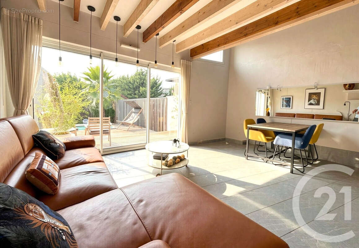 Maison 76 m² à Begles  - photo 14