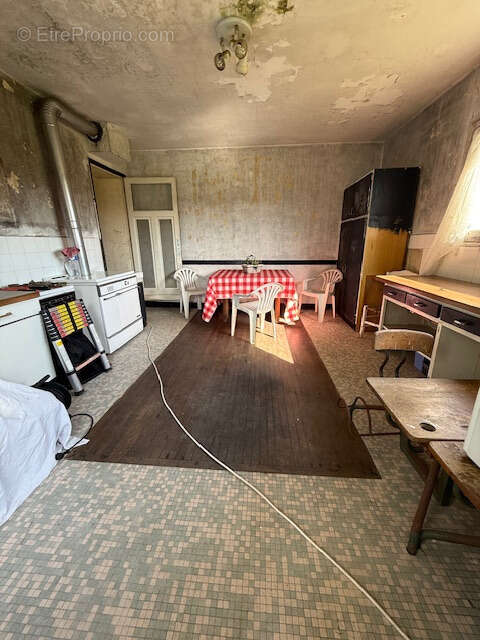 Maison à LA GENETOUZE