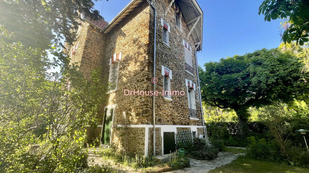 Maison à VILLEMOMBLE