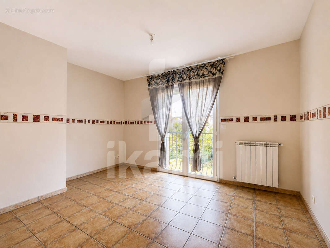 Une maison familiale aux portes de Lyon et de Valence - photo 13