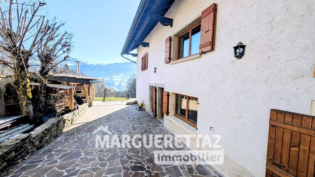 Maison à BOEGE