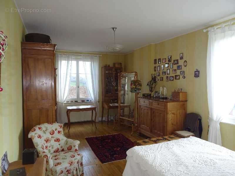 Maison à LA COQUILLE