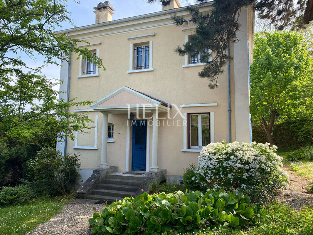 Maison à LE PECQ