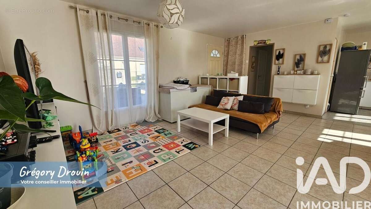 Photo 3