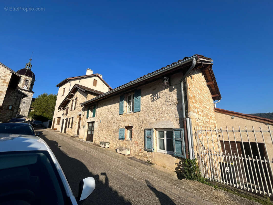 Maison à PRESSIAT