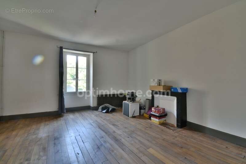 Maison à ARGENTON-SUR-CREUSE