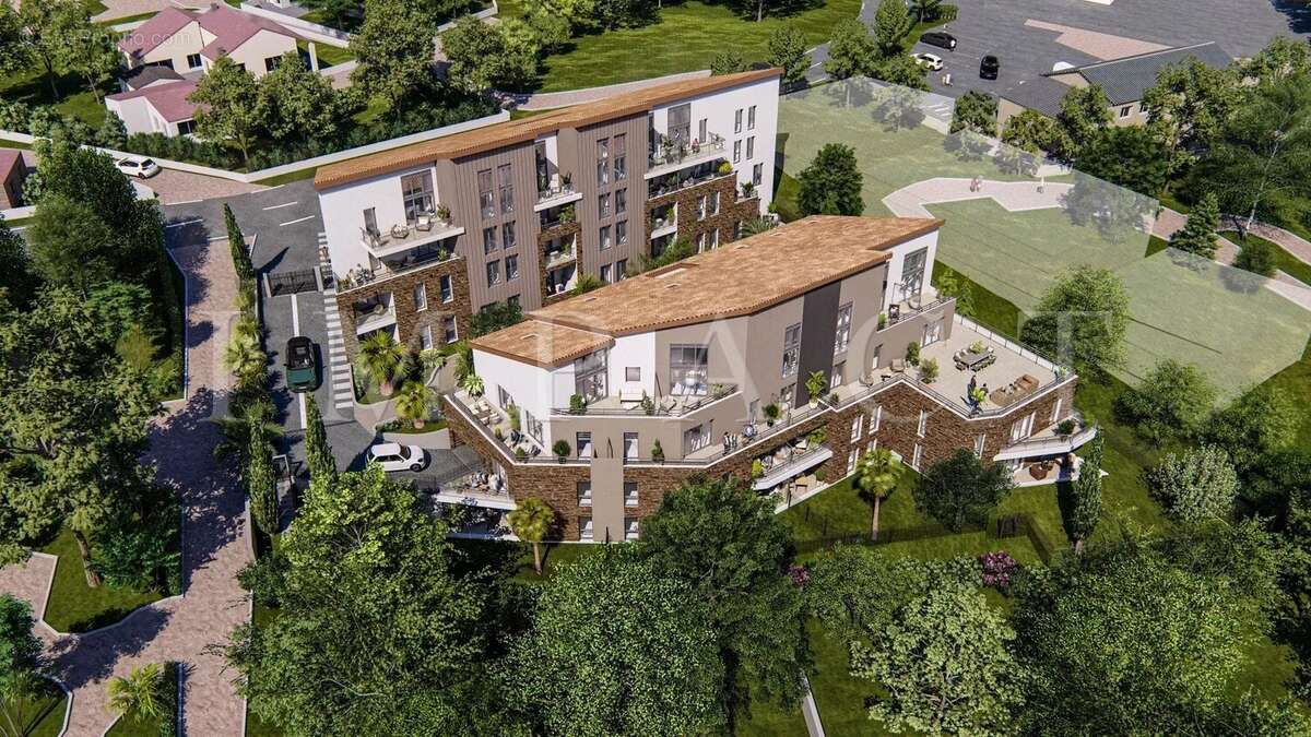 Appartement à CHATEAUNEUF-GRASSE