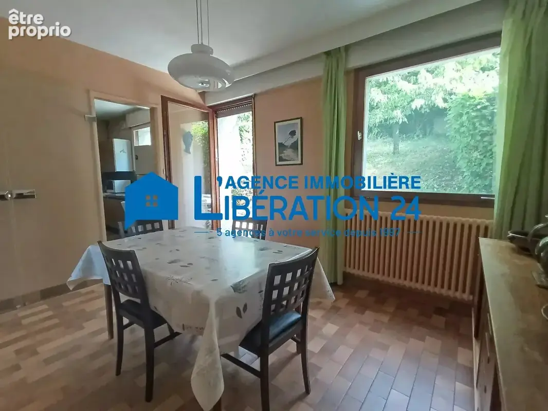 Maison familiale de 170 m² à Saint-Étienne - photo 7