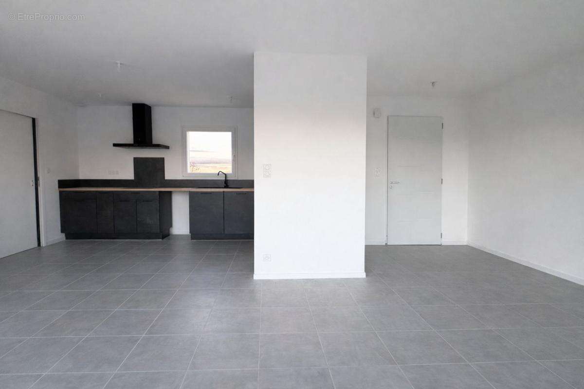 Maison à SALMIECH