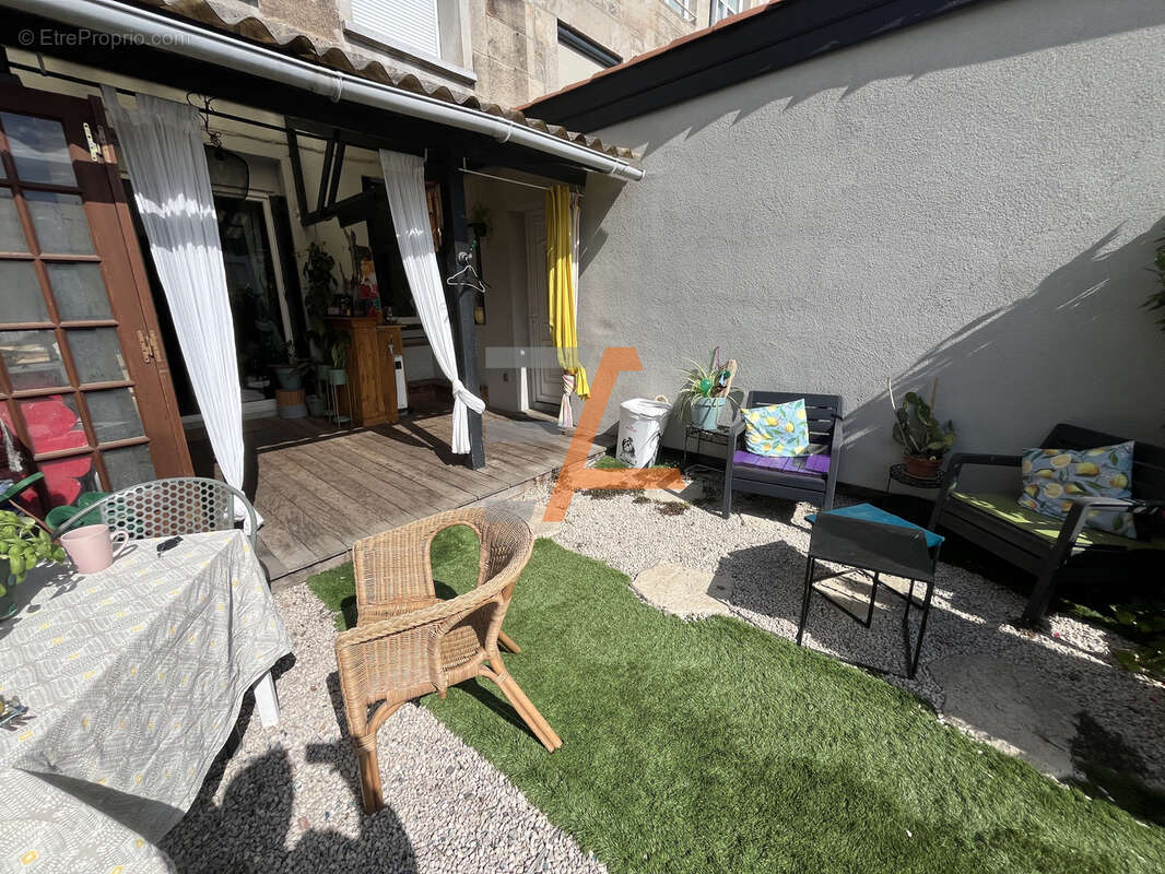 T2 avec terrasse couverte et jardin privatif   Comme une petite maison ! - photo 10