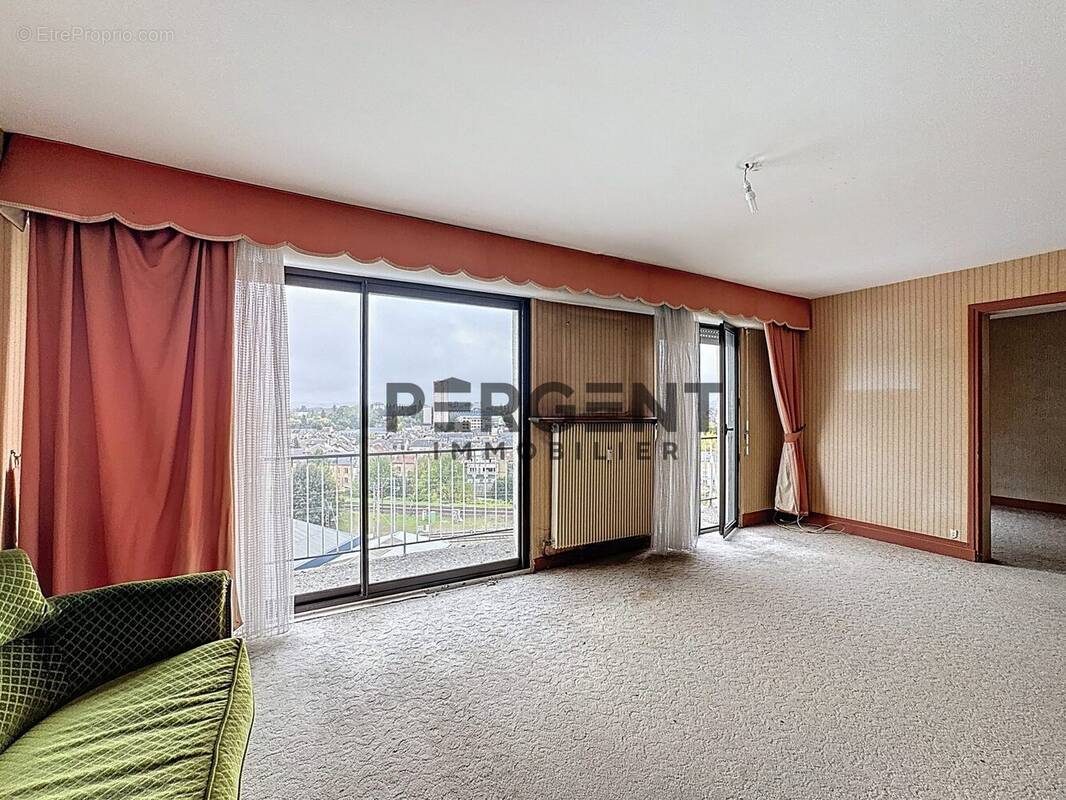 Appartement à CHARLEVILLE-MEZIERES