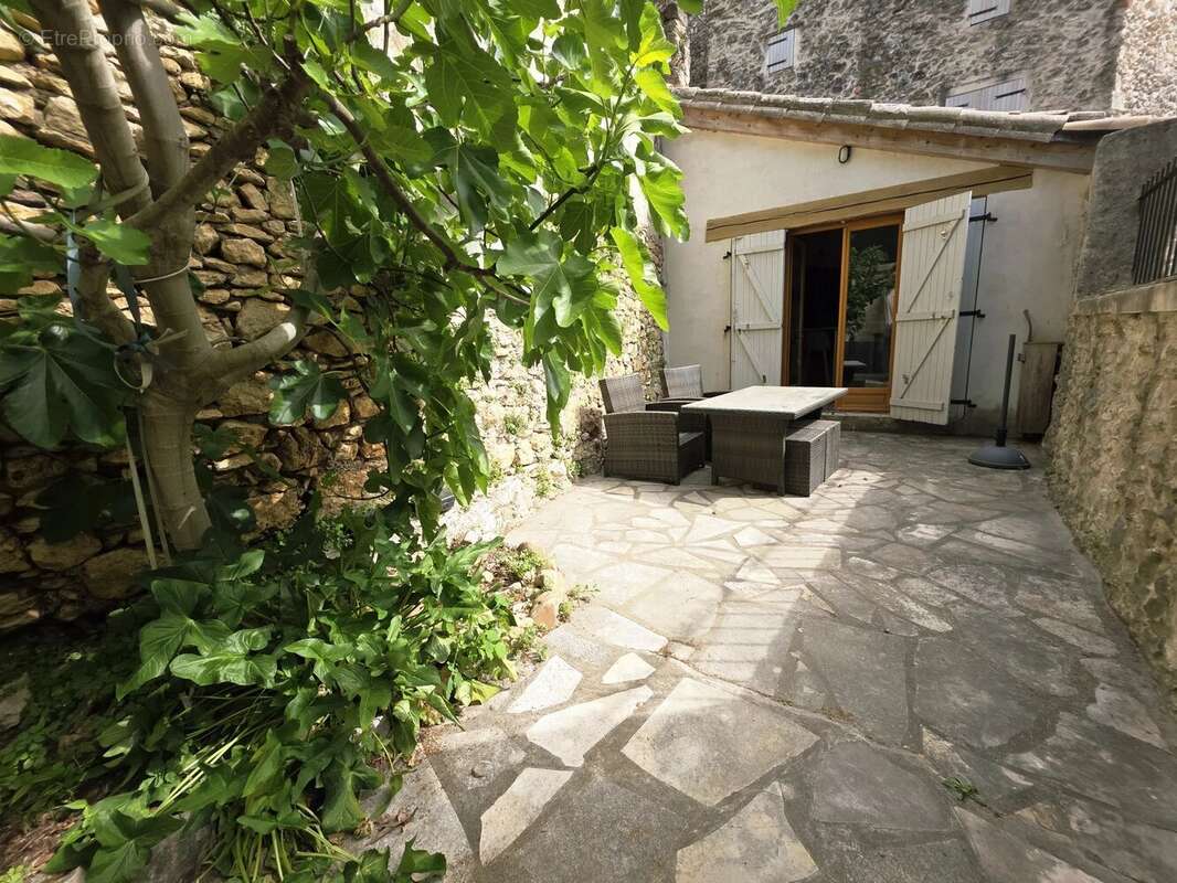 Appartement à DIONS