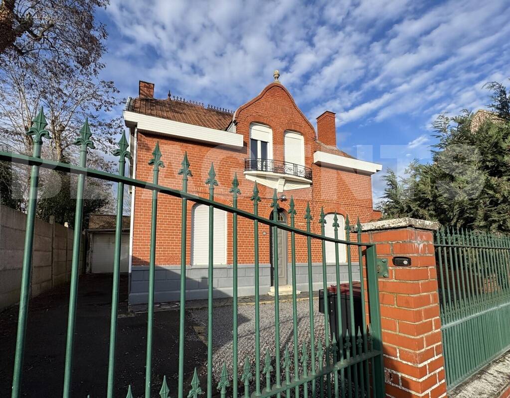 * facadfe - Maison à FOUQUIERES-LES-LENS