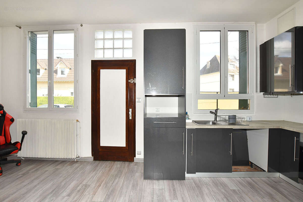 Appartement à BOIS-D'ARCY