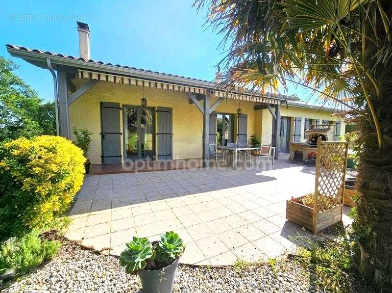 Maison à LA COURONNE