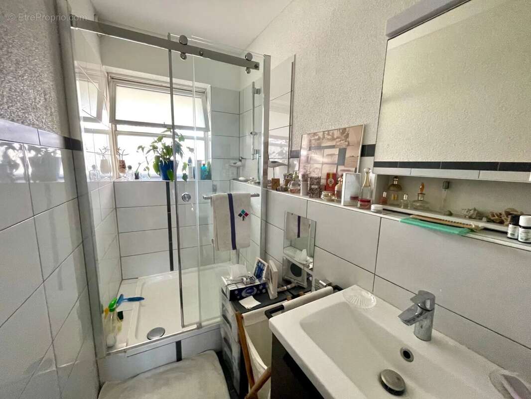 Appartement à VILLENEUVE-LOUBET