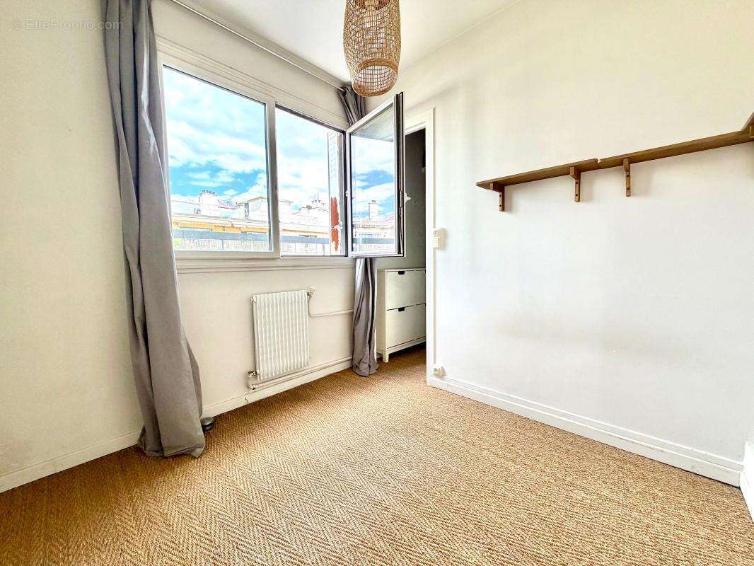 Appartement À Vendre - photo 3