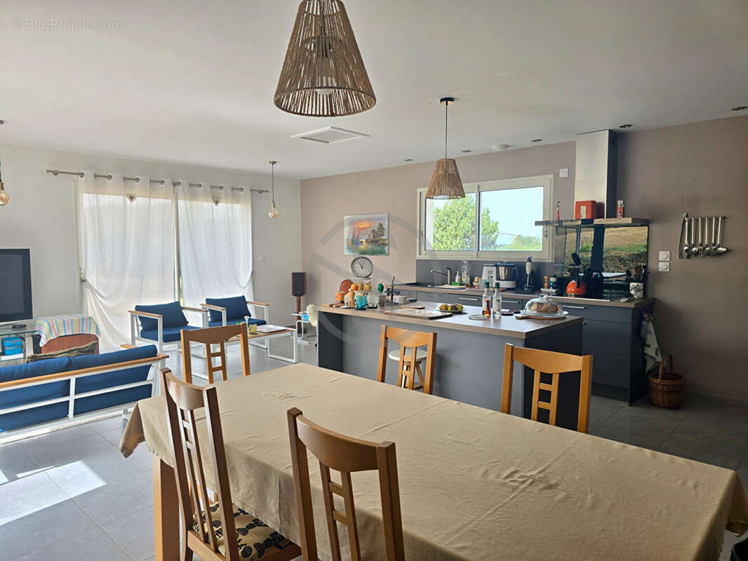 Maison  6 pièces 121 m2 avec grand garage aménagé - photo 5