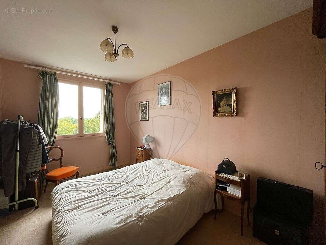 Appartement à SAINT-JULIEN-LES-VILLAS