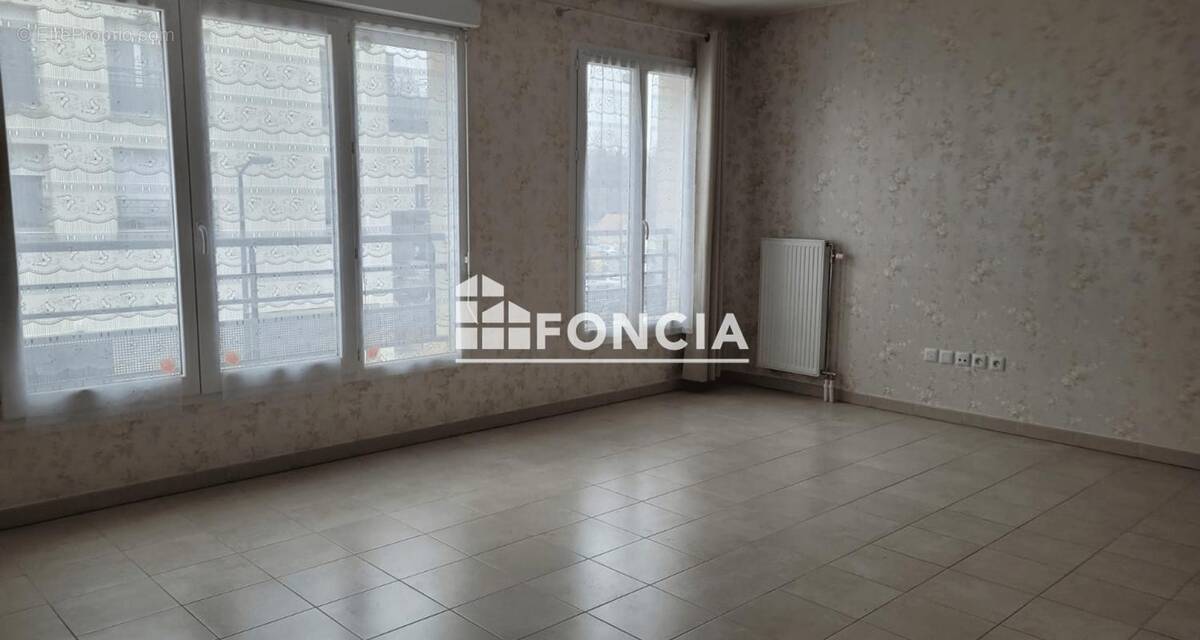 Appartement à ROSNY-SUR-SEINE