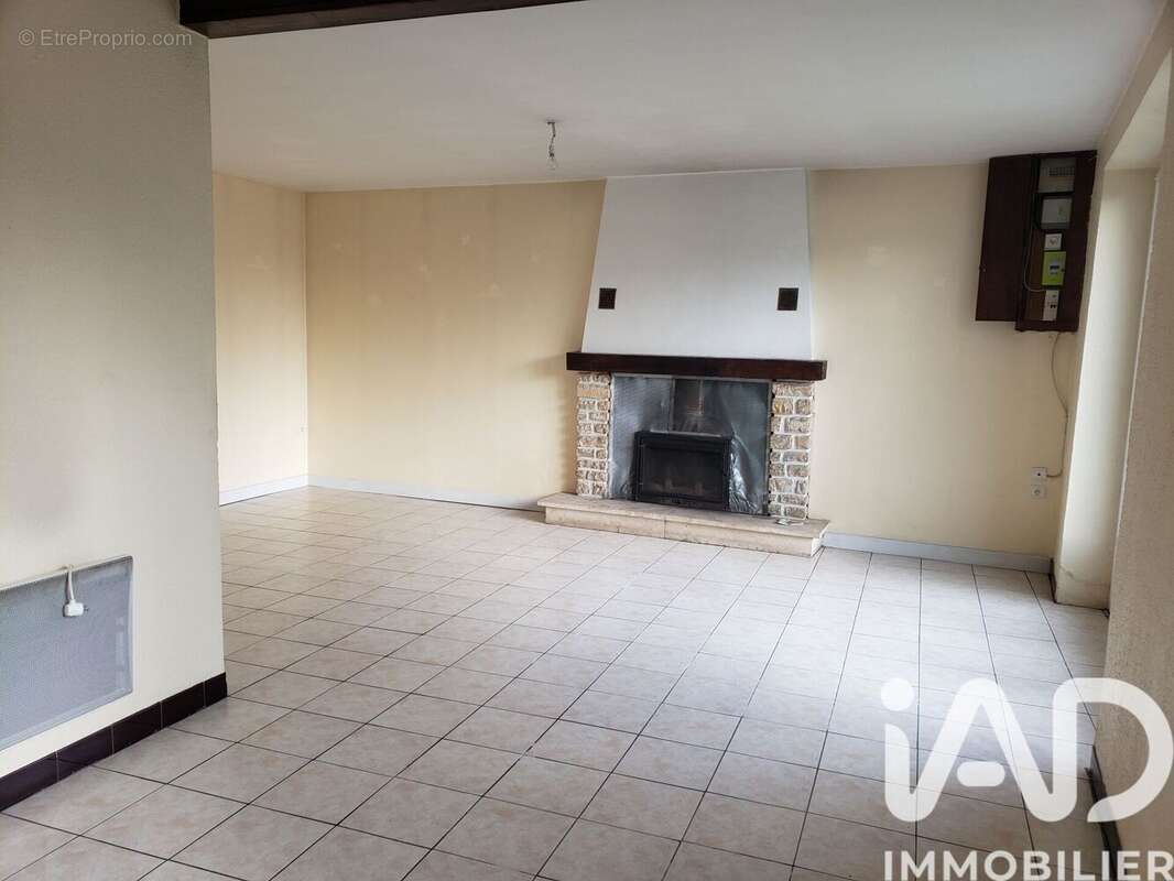 Maison 85 m² à Paizay-Naudouin-Embourie  - photo 2
