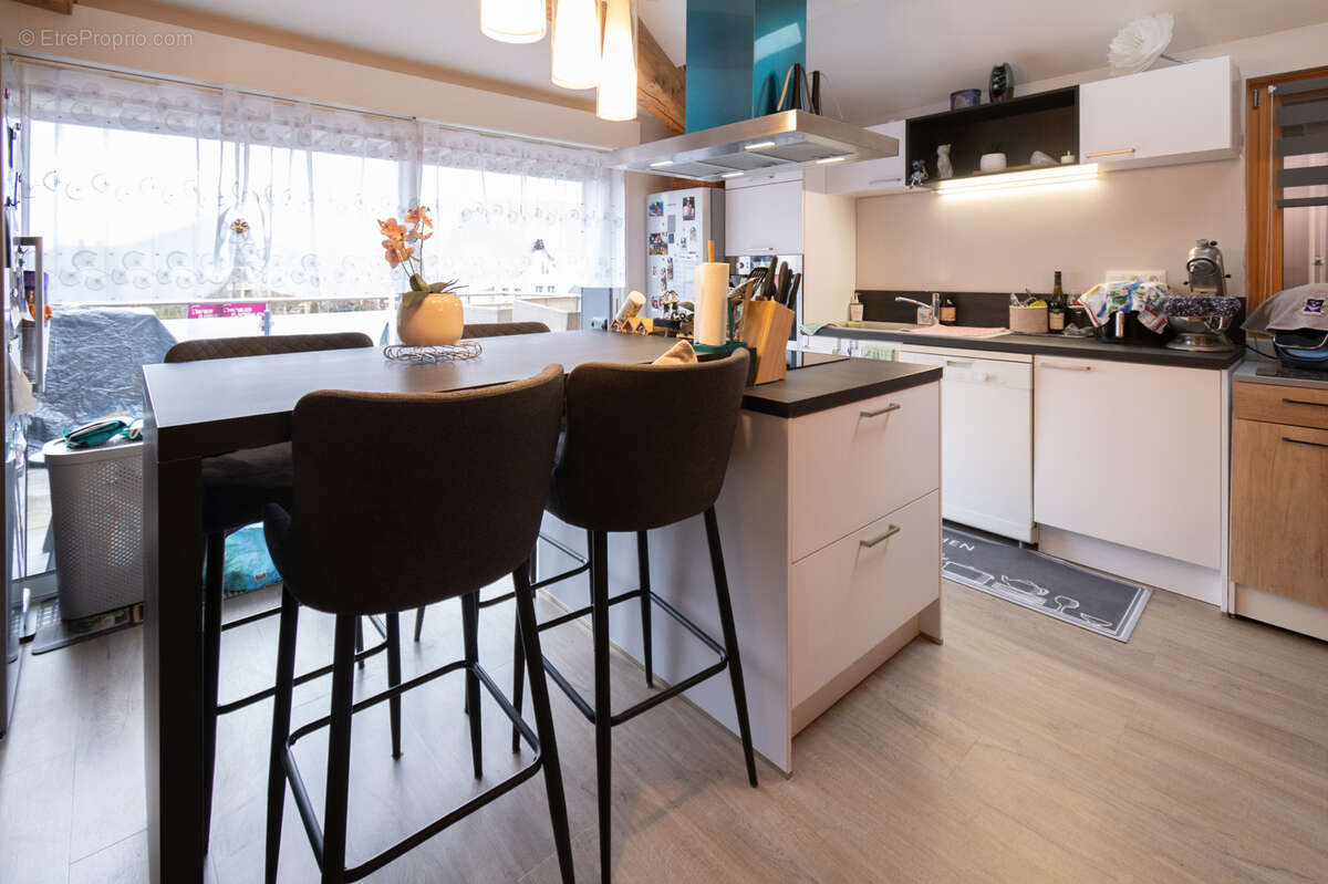 Appartement à FRASNE