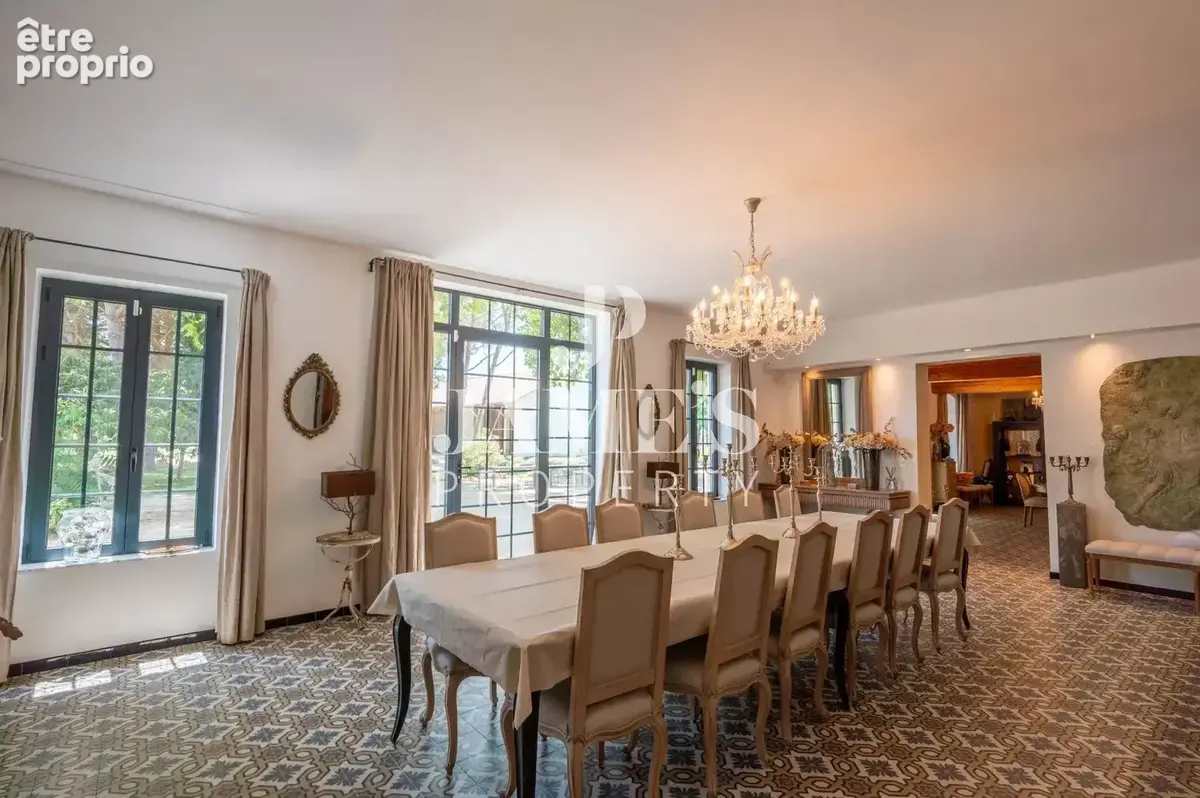 Maison 8 pièces 420 m² à vendre à Arles (13280) - photo 6