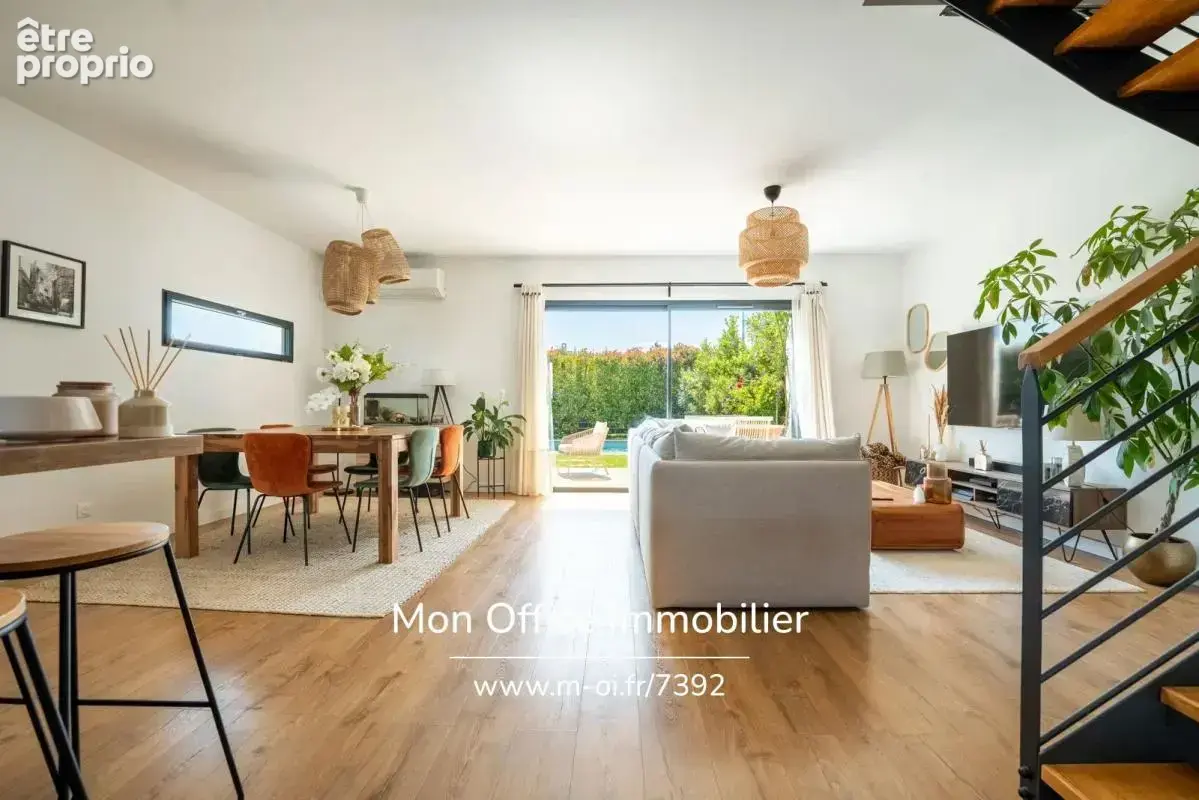 Référence : 7392-AUS - Maison 3 chambres, jardin, piscine et garage - photo 13