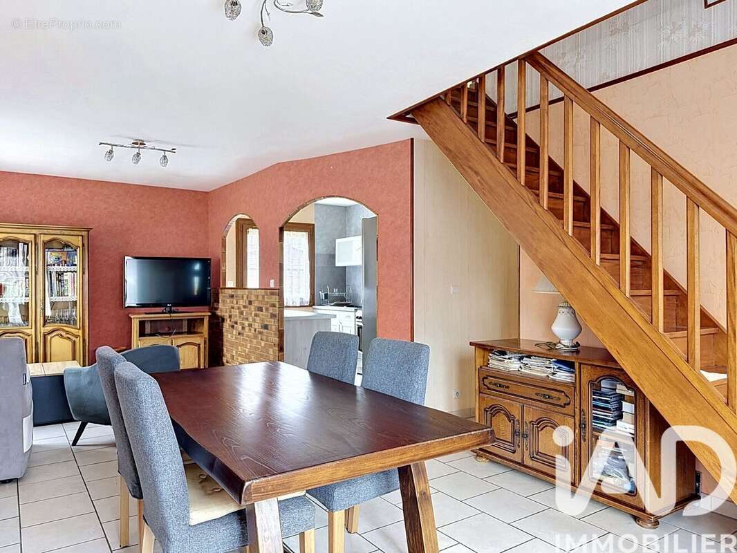 Photo 5 - Maison à SIVRY-COURTRY