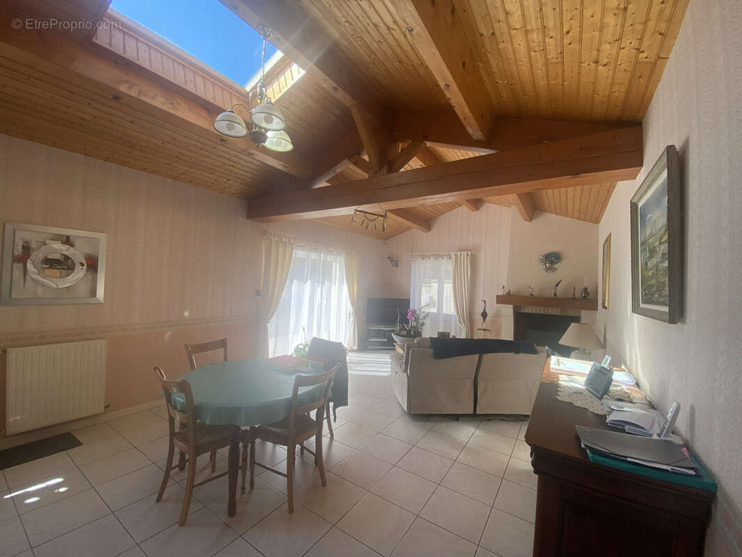 Maison à AIFFRES