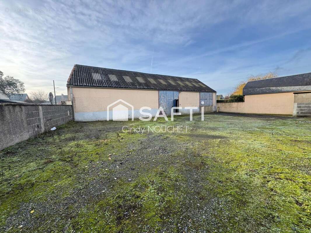 Photo 3 - Commerce à LE BAILLEUL