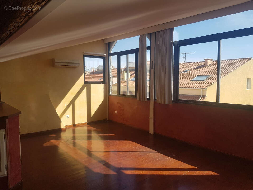 Appartement à HYERES